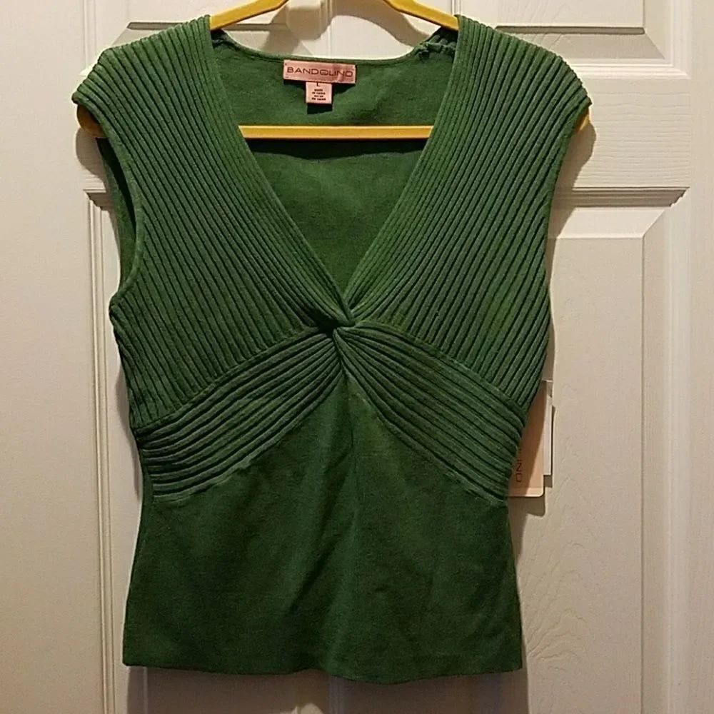 Bandolino Jade ribbed army green sweater Sz. L NWT